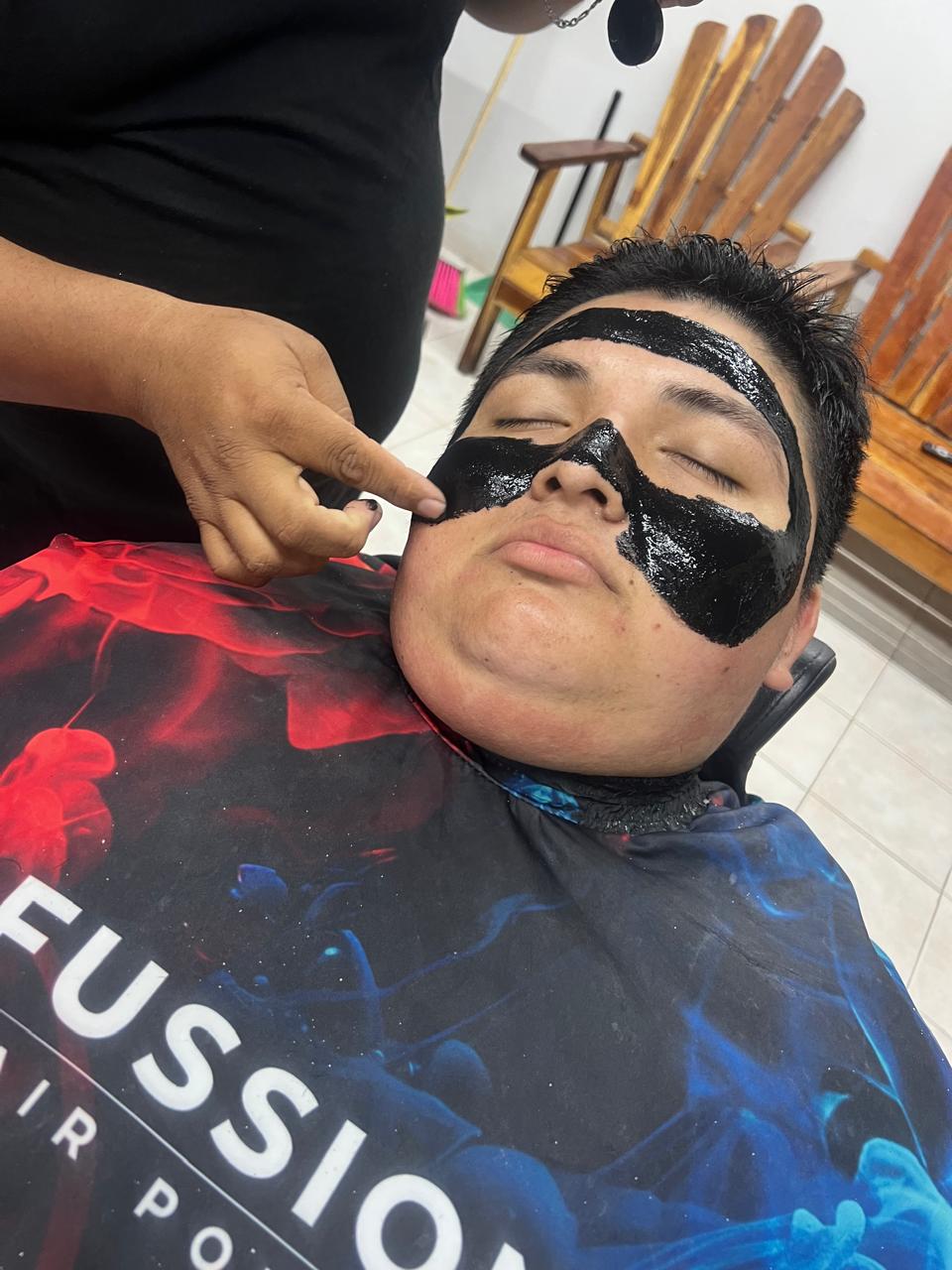 Aplicación de tratamiento facial